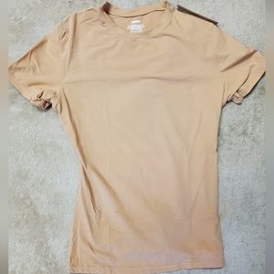 SKIMS Fits Everybody T shirt Ochre